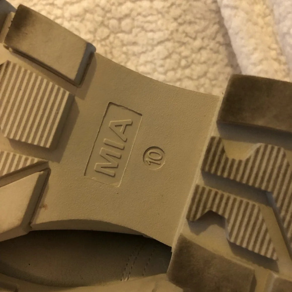 MIA Rigo Women’s Off-White Ankle Boots - Picture 10 of 10